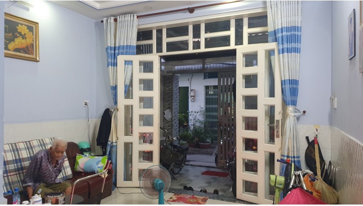 Bán Nhà 2 Tầng Xe Hơi Vi Vu Đình Phong Phú 70m2 chỉ hơn 4 Tỷ trung tâm Quận 9